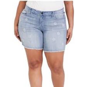 Torrid Blue Denim Shorts with Floral Embroidery EUC